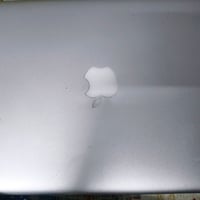 ماك بوك برو • 13.3 بوصة • MagSafe متأكسد
