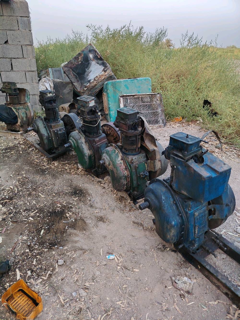 محركات هنديه 10 حصان دويز 4 شغالات بالضمان و3 معوزات تصليح العدد 7 ابيع شلع مكان واسط اتصل وتدلل