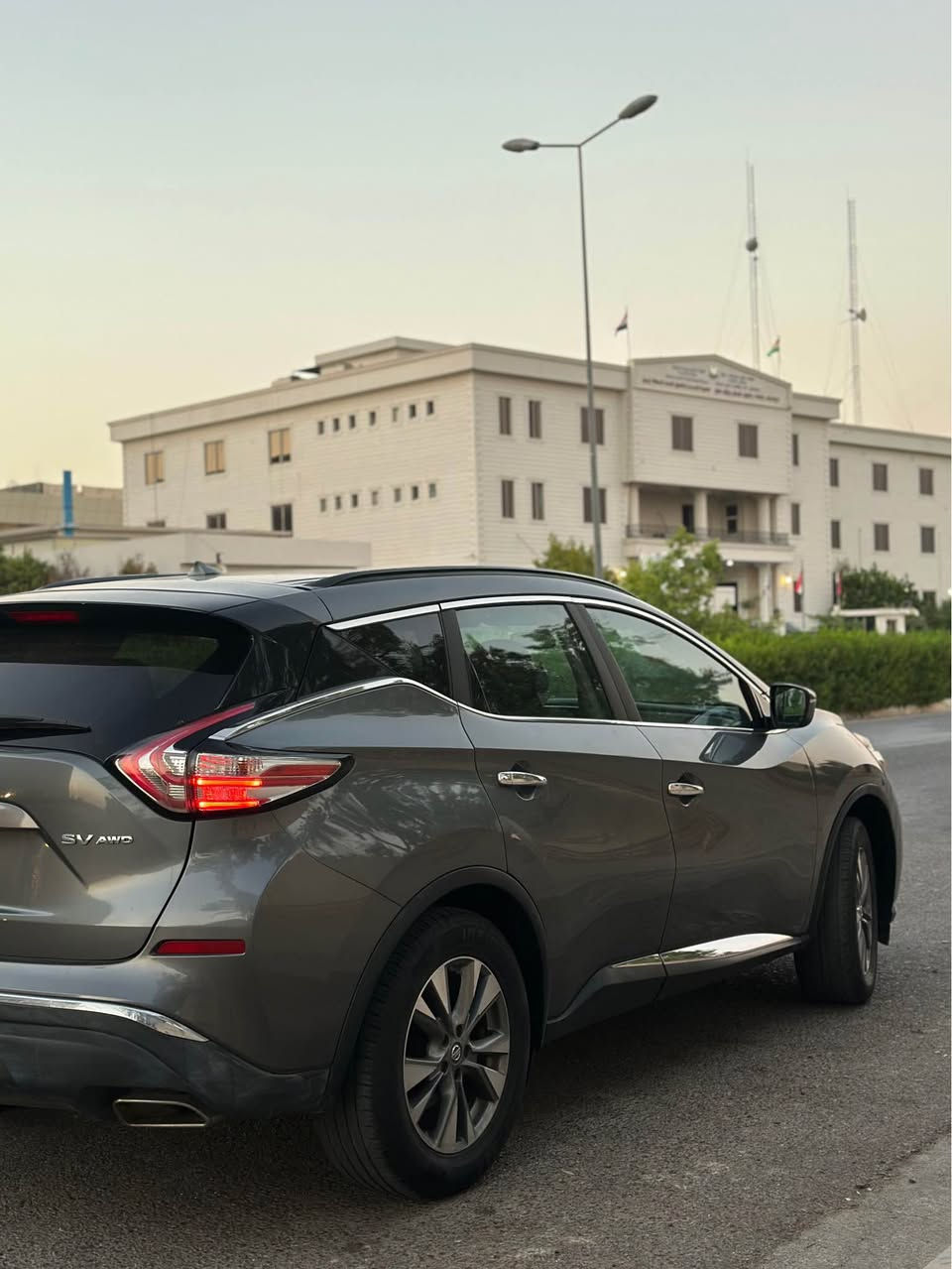 Nissan Murano 2016 SV AWD

المواصفات:
✅ فئة SV
✅ محرك 6 سلندر، 3500 CC
✅ ماشية 140,000 ميل
✅ دبل AWD 4×4
✅ بصمة وتشغيل بصمة(شغال)
✅ تكييف مركزي
✅ گير أوتوماتيك وحادي
✅و Apple CarPlay
✅ كشنات كهربائية وتدفئة
✅ أوضاع قيادة: Normal / Sport / ECO
✅ شاشة كبيرة + كاميرا + حساسات خلفية
✅ ويل 17 إنچ كروم

السيارة:
فقط بيها بوند صبغة، ضرر كلش خفيف.
المحرك، الگير والكهربائيات كلها بشرط.
سيارة مال بيت، جاهزة وما تحتاج أي شي.
هزة وسنوية جديدة، تحويل ووكالة بشرط.

💰 السعر: 108 ورقة وقابل للتفاوض
📍 المكان: أربيل
📞 رقم الهاتف: *********** / *********** أربيل, العراق

