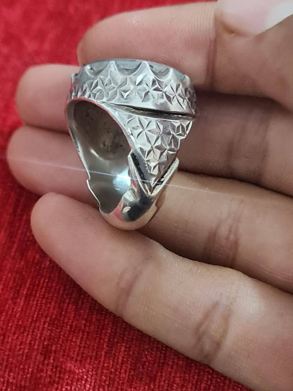 يمانية • شجري • صياغة ثقيلة