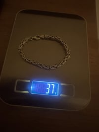 سوار فرعوني 37g جديد مابي اي تصليح  السعر 120 يطلع الغرام 3250 نهائي ب...