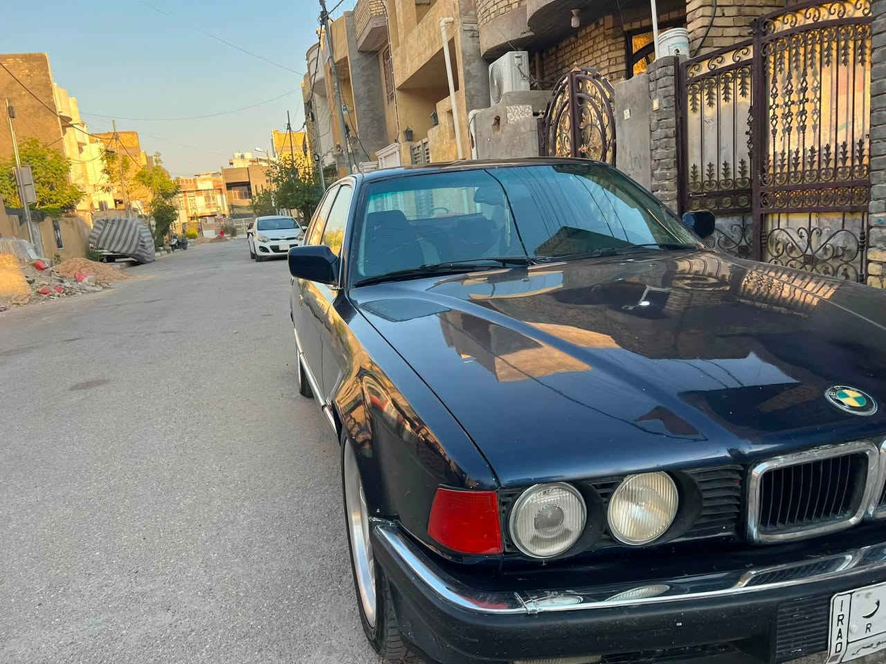 السلام عليكم بي أم مديل 93 انبار حجم 40 اصل مكفوله من الضربه والتبديل جاهزه من كلشي مكاني كوت اتصل ودلل السعر 48 بيه مجال اتصل ***********
