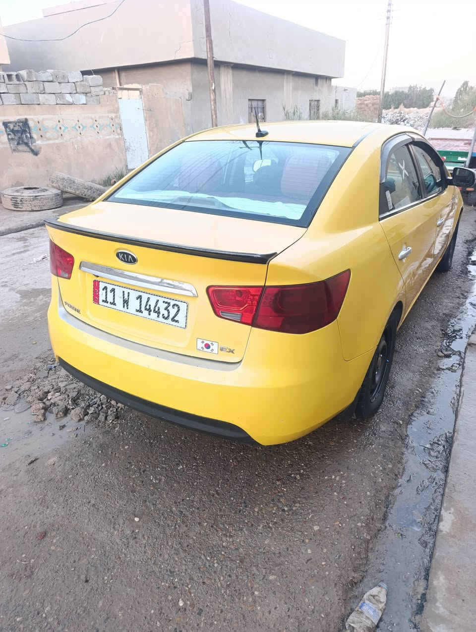فورتي13 للبيع حادث كصت بنيد ولبك لايت الخافي شويه من شاصي موقويه تعديل بارد بدون دواخل كد شبر بيه منضومت غاز بسمي سعره 88 مكان ابوغريب ***********
