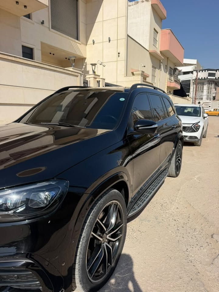 مارسيدس بنز
GLS580
 موديل 2024
لون اسود 
السياره وارد اوربي ضمان دولي دبل بصمه 
السياره مكفوله كفاله عامه من اي ملاحظه 
ماشيه 27000 KM 
مغلفه PPF
رقم اربيل مميز 
٧ راكب 
جلد
مقاعد تدفئه  وتبريد  امامي وخلفي 
مقاعد مساج امامي و خلفي 
شاشات امامي خلفي 
ايباد 
كار بلي 
جميع المقاعد كهرباء 
دات شو 
دشبول بانورما 
سماعات عدد٢ خاصه بلشاشات
بردات خلفيه كهرباء 
بيع او مراوس مع تاهو او GMC
المكان بابل / الحله
***********

