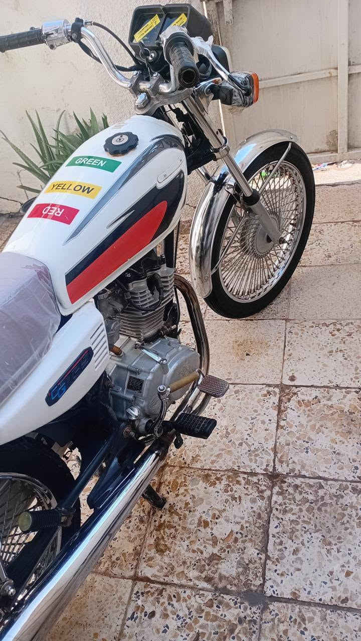 سلام عليكم دراجه لبيع 400شراي يتصل ***********
