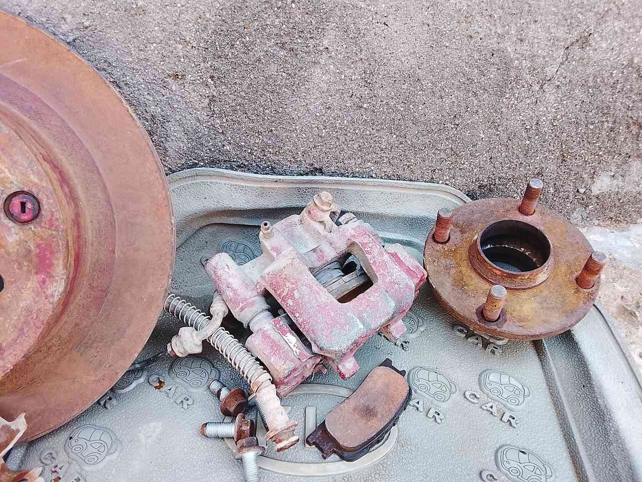 سلام عليكم ورحمه الله وبركاته غراض شيري اي فايف طبلات الخلفيه فلنجات دسكات ويل حديد اسعار مناسبه جداا مكاني ناصرية قضاء الشطره وبخدمتكم ***********
