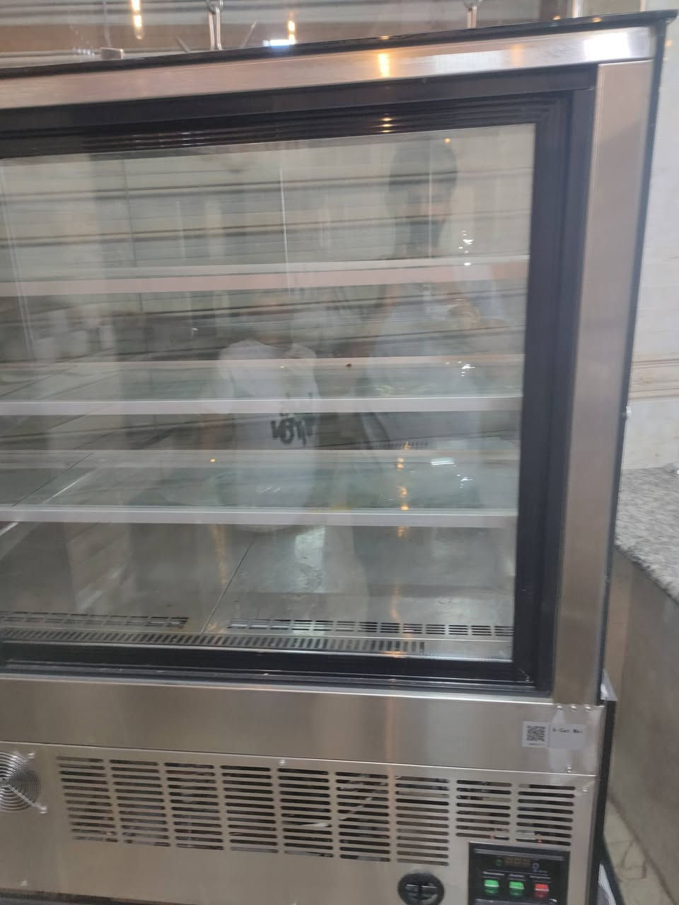 براد للبيع جديد
***********
***********
