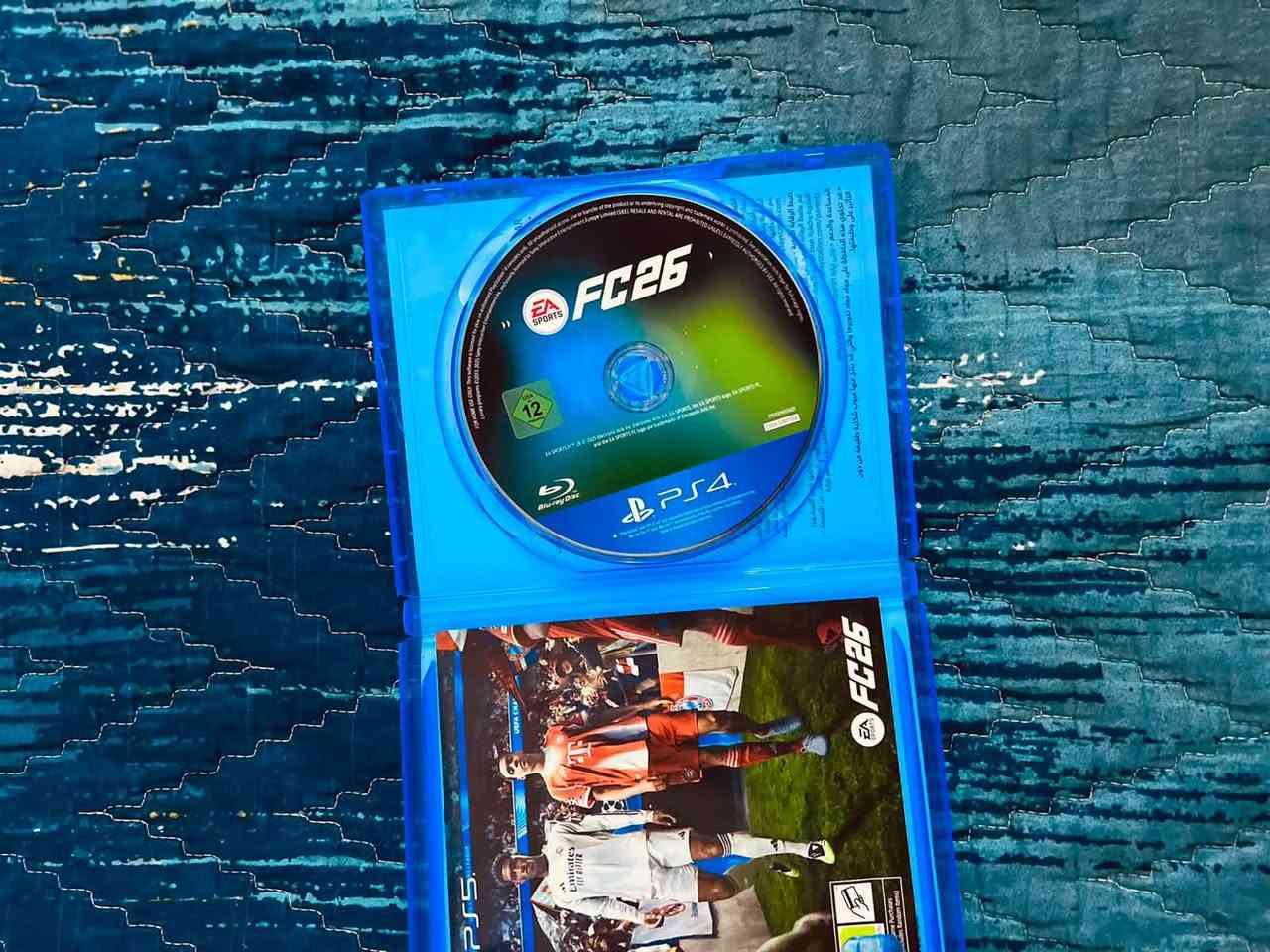 بلي 4 سلم
ذاكرة 500GB نظام 13.52 قابل للتهكير
كامل ملحقات مع كارتونة
الجهاز لوك مامفتوح ولا مصلح 
وياه fifa 26 و GTA 5 و it takes to
بيع او مراوس ب سيريس اس مستعمل مع فرق 
***********
السعر 250 وبي مجال التواصل واتس او اتصال
