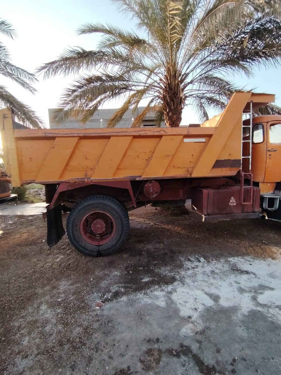 بدي للبيع بلادي رقم الهاتف ***********
