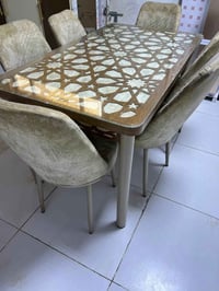 ميز طعام كبير • ٦ كراسي • مجمع تينه