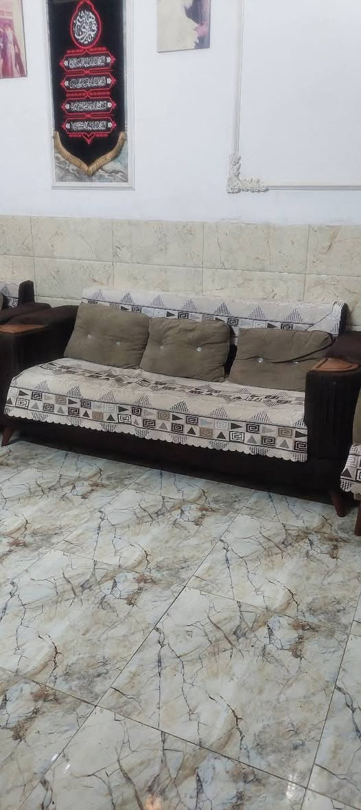 تخم عشر مقاعد مع طبلات الاستفسار ***********

