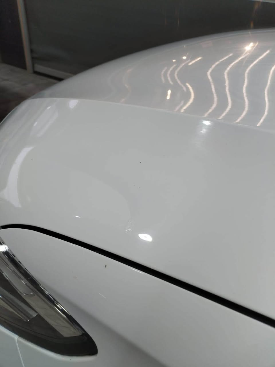MG نوع ZS موديل  
 رقم بغداد الجديد الدولي 

مواصفات السيارة
* الموديل MG ZS2021
* محرك: 1500 اقتصادي 
* اللون: ابيض 
* ناقل حركة: أوتوماتيك
*  تشغيل بصمة + دخول ذكي
* بصمة ابواب
* ستيرن جلد ( تحكم جهتين ) 
* حاكية للإتصال والرد على المكالمات
* بلوتوث + USB
* شاشة لمس كبيرة متعددة الوسائط (اندرويد اوتو + كار بلي)
* كامرة خلفية دوارة 
* حساسات خلفية 
* هاند بريك دكمة 
* نظام اوتو هولد 
* نظام نزول منحدرات
* بصمة عدد ( 2 )
* تبريد قطعتين + تدفئة 
* لايت زنون عالي + ناصي
* لدات نهاري 
* بك لايت LED
* مرايا كهرباء + اشارات بالمري 
* كشافات هالوجين
* مثبت سرعة ESP
* مانع انزلاق المكابح APS
* حساسات نظام مراقبة ضغط الإطارات TBMS
* جنوط أصلية 
* ويل كب عدد ( 5 )
* ايرباك AIR BAG عدد ( 2 )
* حاملات اكواب عدد ( 6 )
* سبير منازل من الجنطة ولا مفتوح + المعدات كاملة الأصلية غير مفتوحة

السعر المطلوب ( 103)
مكان السيارة بغداد / بغداد الجديدة
رقم الهاتف /***********
او مراوس حسب القناعة
