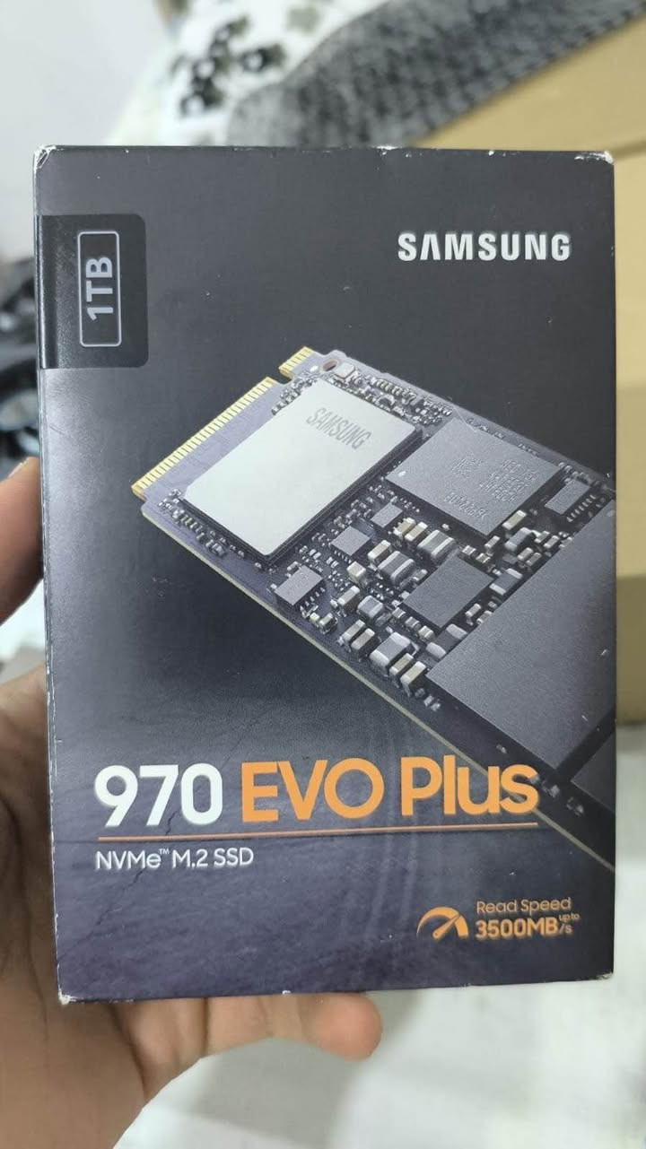 Ryzen 7 7735hs 
بطارية 98%
16gb ddr5 
Rtx 3050 refresh 6gb 
512gb Kingston 
1tb Samsung 970 evo plus nvme 
مع الكارتون 
السعر 1200 مليون و ٢٠٠
سبب البيع 
ما عندي وقت استخدمه بسبب العمل و الدراسة 
***********
إذا مع الكيبورد الكوستم(مع كي كابس) و الماوس الاتاك شارك يصير ب 1250 البصرة, العراق
