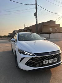 BYD QIN PLUS ماشية 42 وقابل للزيادة سيارة نضيفة وحلوة ومواصفتهة معروفة...