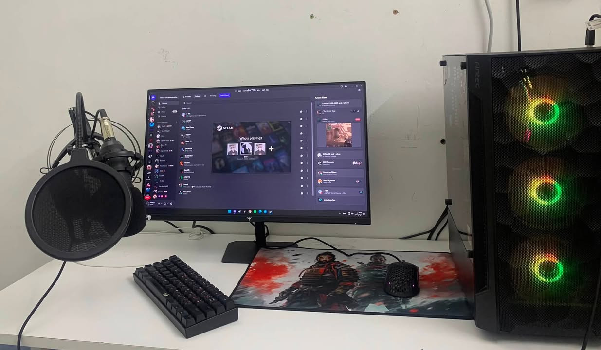 سلام عليكم حاسبتي للبيع
مواصفات 
Mathboard B460M Gigabyte
Intel core i5 10400F
GTX1660ti Asus
RAM 16 g rgb
Power supply 600W corsair
Cas Antec 

وياها شاشه 180 HZ وماوس كلوريس مودل o وكيبورد ريد دراكون ومايك خارجي وسماعه كلهن براندات معروفه
رقمي ***********
