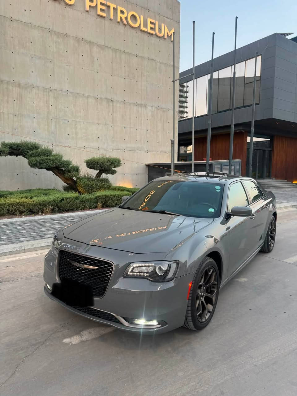 بسم الله الرحمن الرحيم
اوباما موديل 2019 S300 كولد اديشن ⚜️
وارد كندي كلين تايتل 🇨🇦
لون مميز سمنتي🩶
ماشيه 76000mil 
فول فول مواصفات 
بانوراما / كشن جلد / كشنات كهـربائي / كشنات حار / لايتات ليد / لايتات زينون / بصمتين بلادي موجود / تشغيل عن بعد / مرايا هـيتر / حساس / تحديد سرعة / بلاجكتور 
سيارة هـنا بيهـا شبر صبغ وشبر pdr 
كير مكينة ما مفتوح بشرط 
سنوية لحد 2030 جديد 
تحويل وكالة بشرط 
سعر : 278$ وبيهـا مجال
رقم موبايل : ***********
مكان السليمانية
