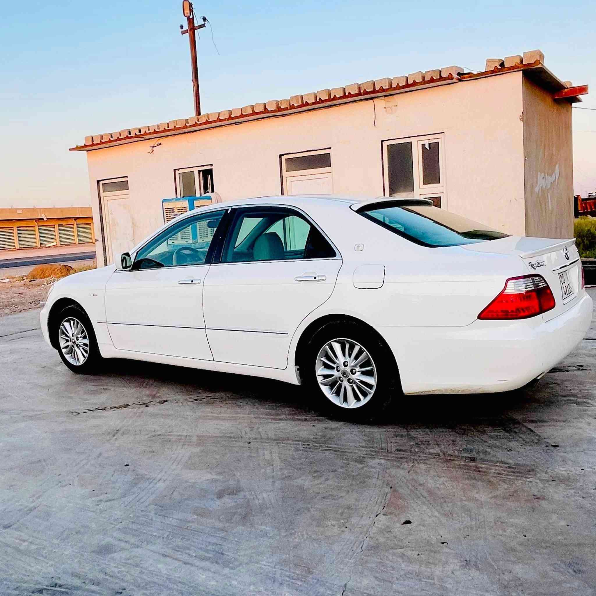 بسم الله الرحمن الرحيم
للبيع: شاهينة 2006 (فول مواصفات للأخير)

السيارة جديدة بحالة الشركة بمعنى الكلمة، ومكفولة كفالة عامة من كلشي (شخط، كص، أو عيب).

• فتحة سقف + بصمة.

• كشنات جلد بيجي (تحكم كهرباء) + ديكور صاج.

• محرك وكير بحالة الشركة (برغي ما مفتوح بيهن).

• صدر السيارة كله مال الشركة + تايرات جديدة.

• ماشية 140 ألف كم فقط (السبير لحد الآن ما نازل).

• سيارة أصولية وباسمي.

• رقم ديالى (سنوية وأرقام جديدة).

السعر: 146 ورقة (وبي مجال بسيط).

الموقع: ديالى - بعقوبة - كنعان.

للتواصل والاتصال: ***********

(بالخير والبركة على الي ياخذها سيارة نظيفة جداً)
