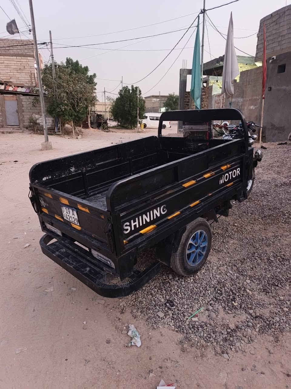 السلام عليكم ستوته البيع رقم بسمي مدور ثايوم ستوته جديده حلوه موديه 19مكينه جديده مافتوحه اكسن جديد وسعر ملونين وميتين وبيه مجال وسفسار عله هذه رقم ***********
