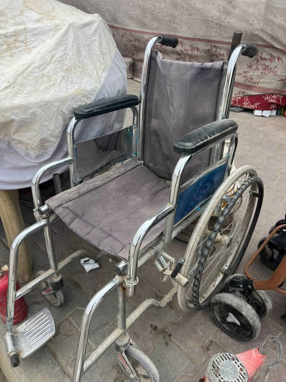 غراض نظيفة • للبيع • كل قطعة