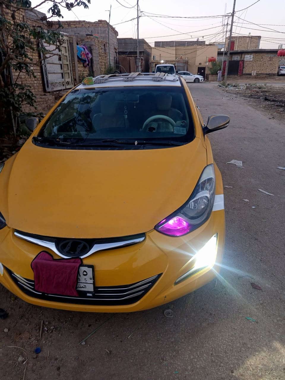 سياره النترا موديل 12 خليجي مكفوله كفاله عامه
مواصفات 
 
1 مكينه 1800 حاويه ما نازله عليها صبانه كير مكفول 
2 حداديه 100/100 
3 هيئه وغرامات مصفره السياره بسمي شخصيا 
4 تخم تاير ابو الخطه 
5 غرفه صاج 
6 شاشه 
7 تبريد ثلج شرط الثلج  
مكان السياره الديوانية الشافعية
السعر .112
الرقم.***********
