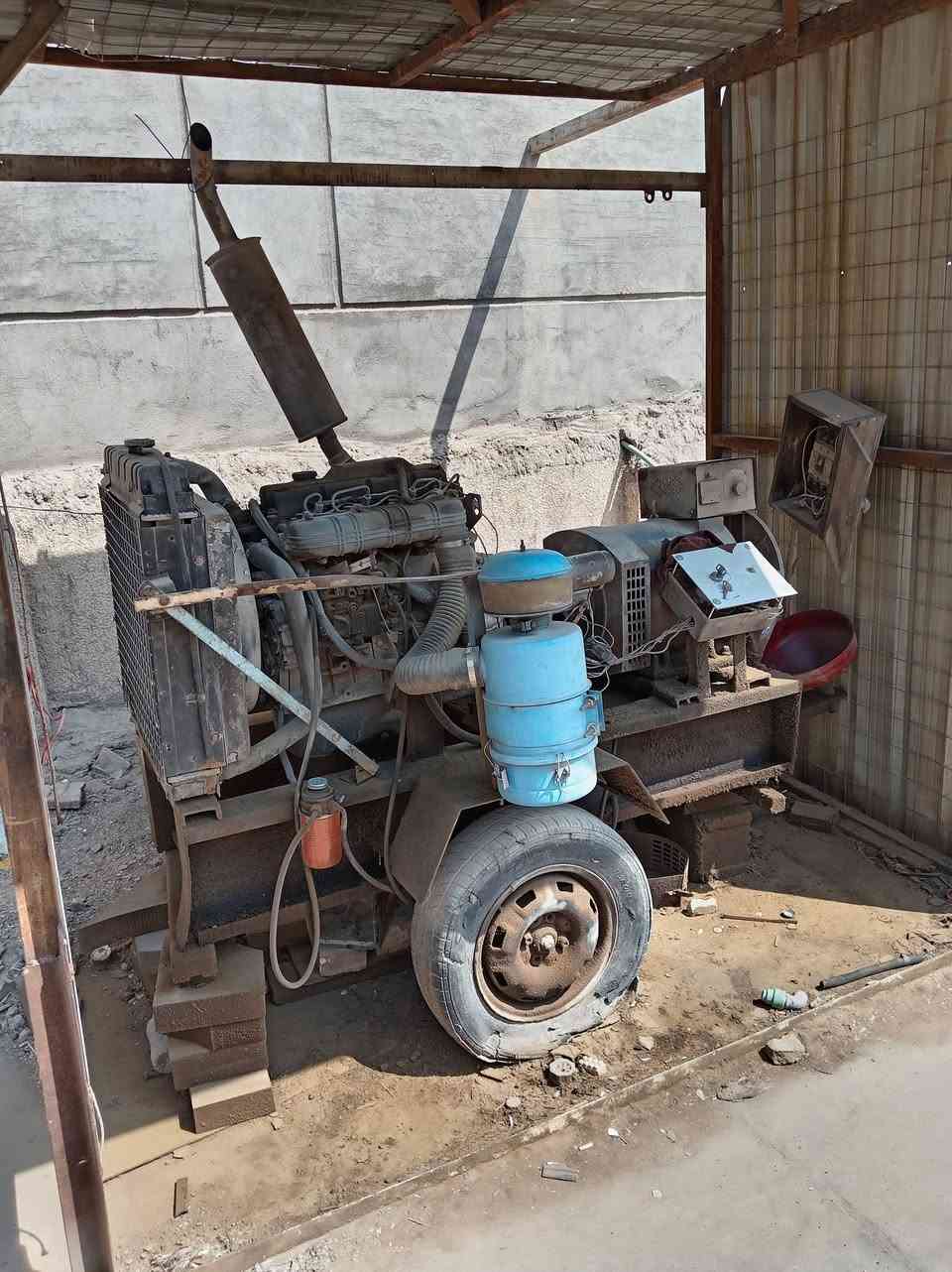 معمل نجارة كامل مع مولد 30kv
موقع بغداد 
للأستفسار ***********
***********
***********
