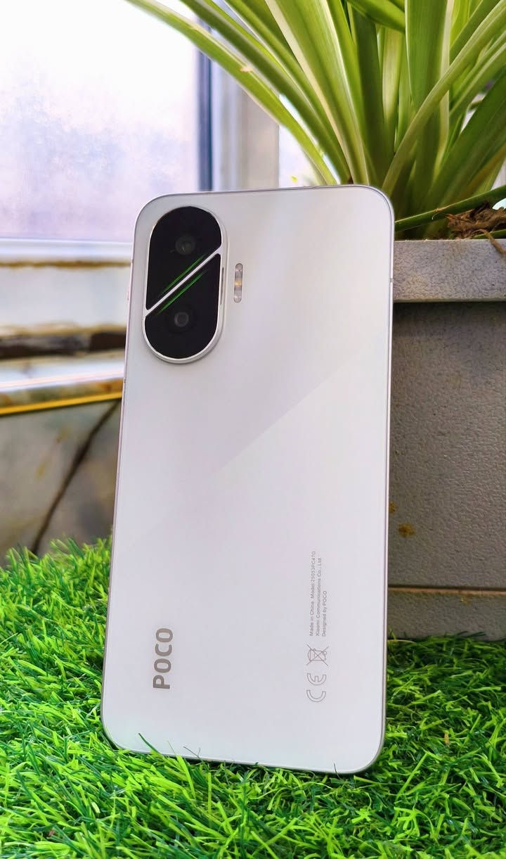 Poco F7 512GB 12GB RAM
نظيف كلش ملحقات كاملة بطارية ٩٩ بيع فقط بدون مراوس السعر ٥٥٠ وتوصيل موجود
