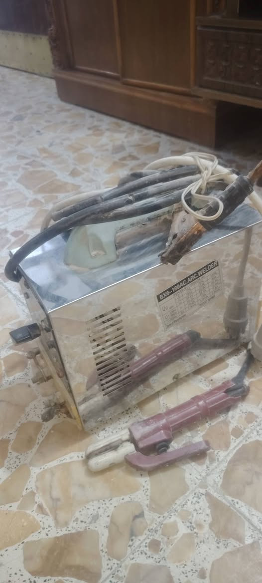 مكينه لحيم البيع ٥٠ الف قفل مكاني بغداد الحريه
***********

