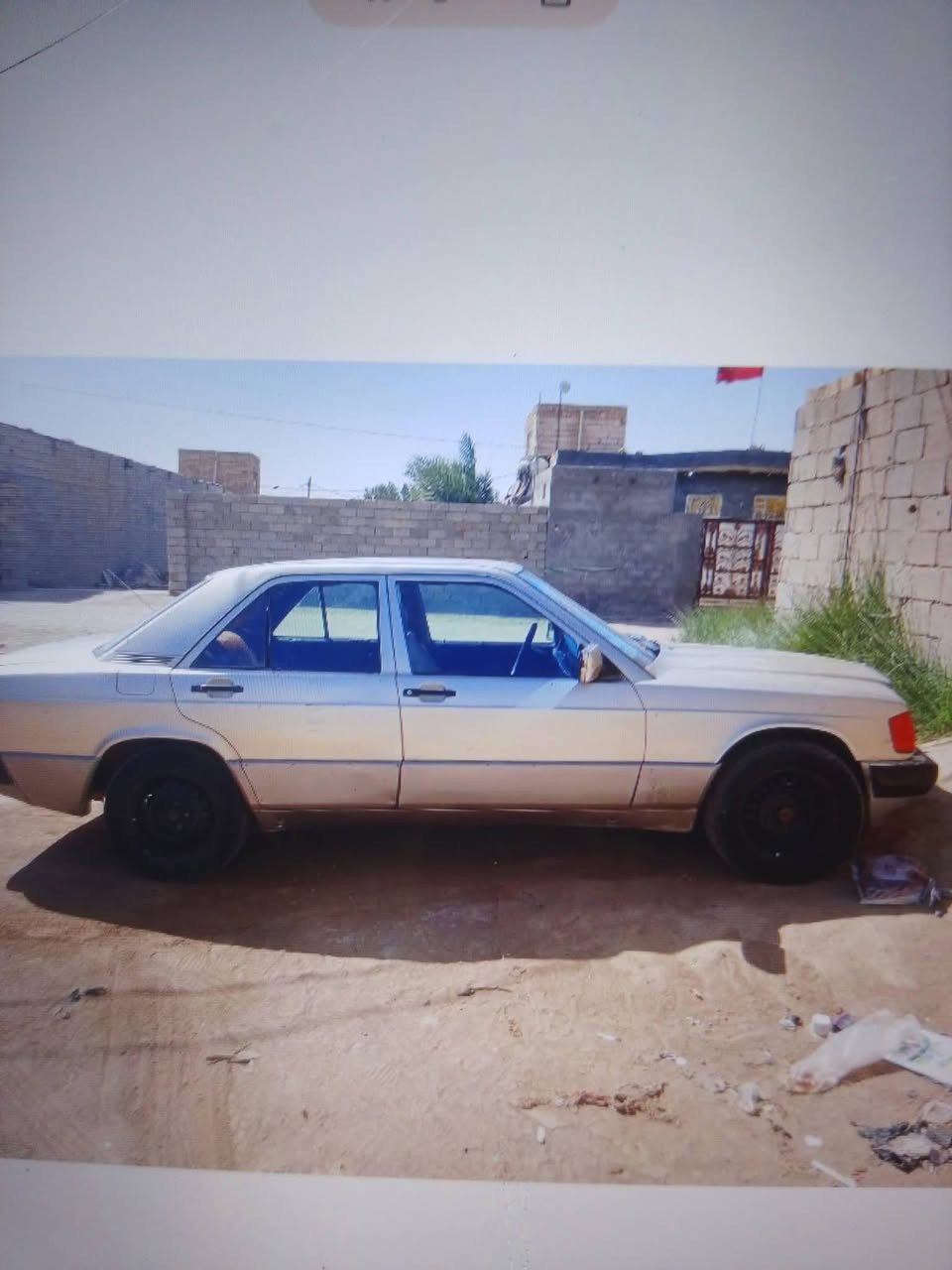 مارسدس 190 للبيع 
مكينة وكير VVT ونجي نظيفات 
عوزها غرفة لان غرفتها تعبانة 
سعرها 28 
مكاني سيددخيل 
***********
رقمها نجف 
سنويتها ساقطة ب2022
راعيها بالگرمة وحاضر للمداور 
وسلامتكم
