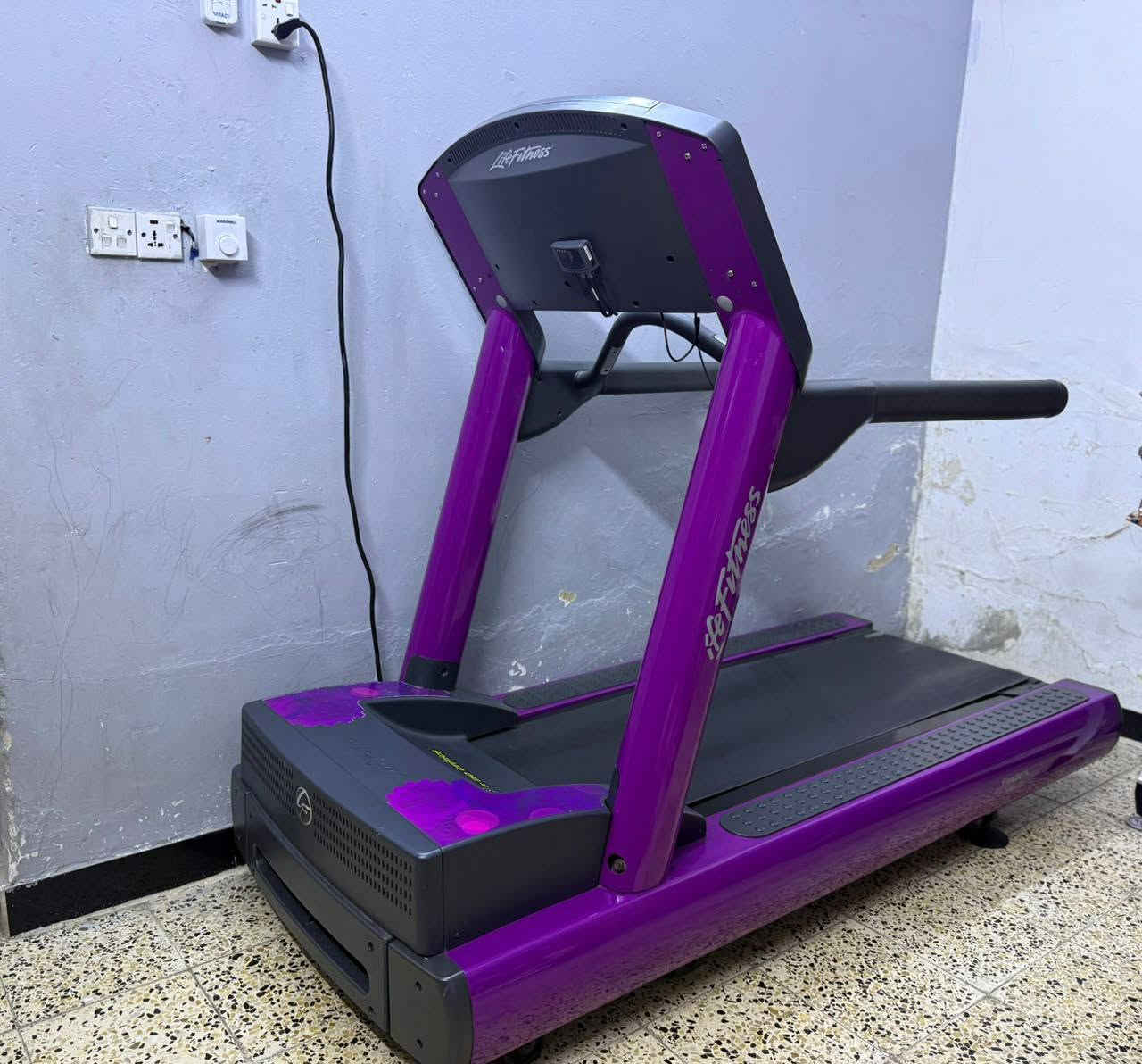 جهاز جديد قليل الاستعمال جهاز امريكي يشتغل جبلي وعادي سعره  ١٠اوراق بي مجال العنوان بغداد الاسكان استفسار واتصال 
على الرقم ***********
