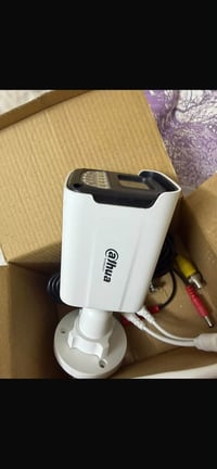 كامرات دهوا مع شاشة بلازمة 32 بس انشدن ونفتحن 07711370768