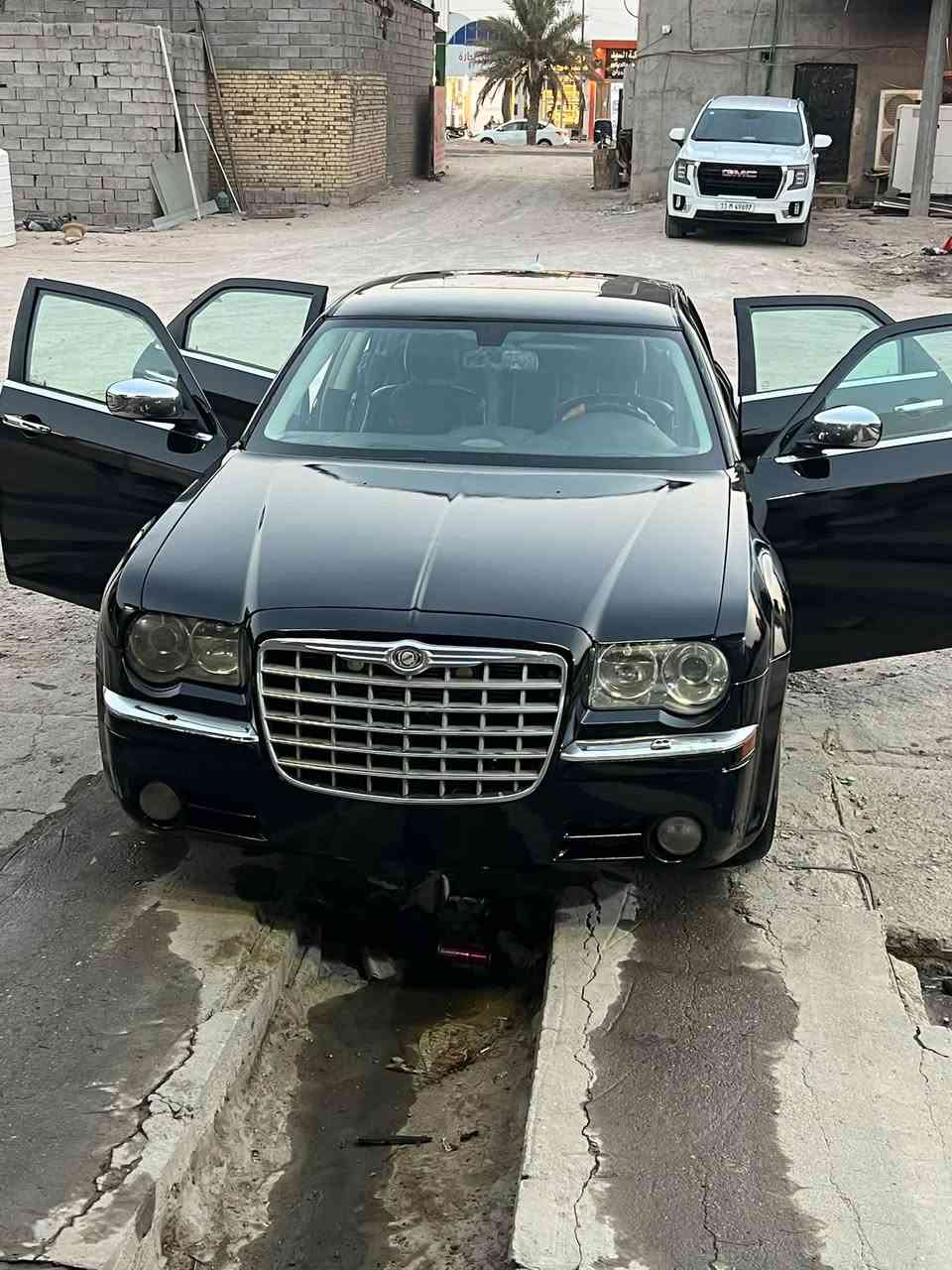 السلام عليكم اوباما البيع مديل 2008مصبوغه عام اثر جراد فقط حداديه تختم تاير كهربهائيات يشتغلن من طول الطول تنته وتحكم ستيرن تبريد ثلج رقم الجديد بصره باسمي سعر 105وبيها مجال (***********
