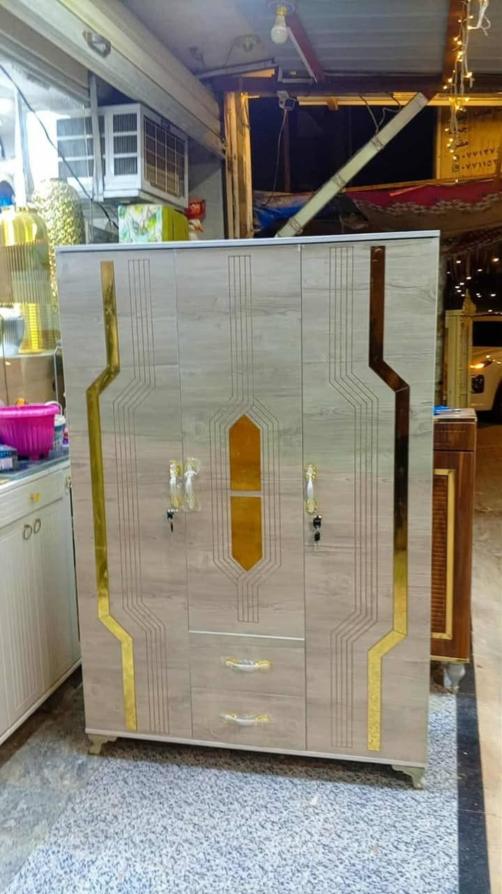 سنتر الحنين للتحفيات
كنتور ٣باب شغل درجه اولى
قياس عرض ١٢٠س ورتفاع ١٨٠س
بنسب الأسعار
الحجز ع *********** 📞📞📞📞

نص مكتوب في الصور:
- أعجبني تعليق مشاركة المزيد