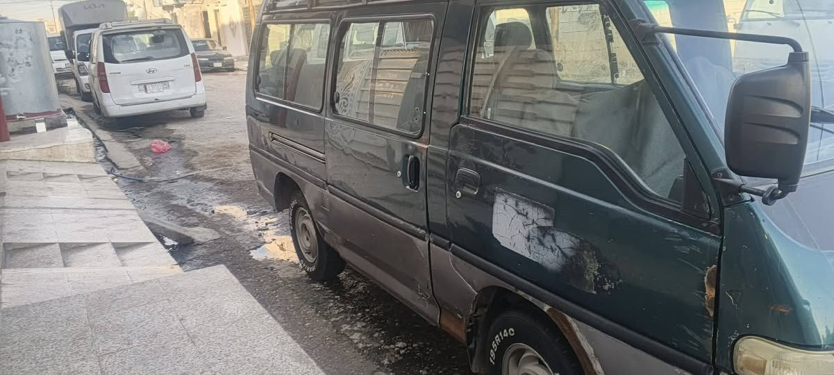 السلام عليكم
كيا هونداي للبيع موديل 95 سنويه تنتهي 2027بشهر 8 شرط التحويل بدون وكاله حصة كاز بس تحديث المرور صفر الهيئه ما مسجله المكينه بيه بخار السعر 26 التواصل على الرقم 
***********
 ***********

نص مكتوب في الصور:
- ***********
- ***********