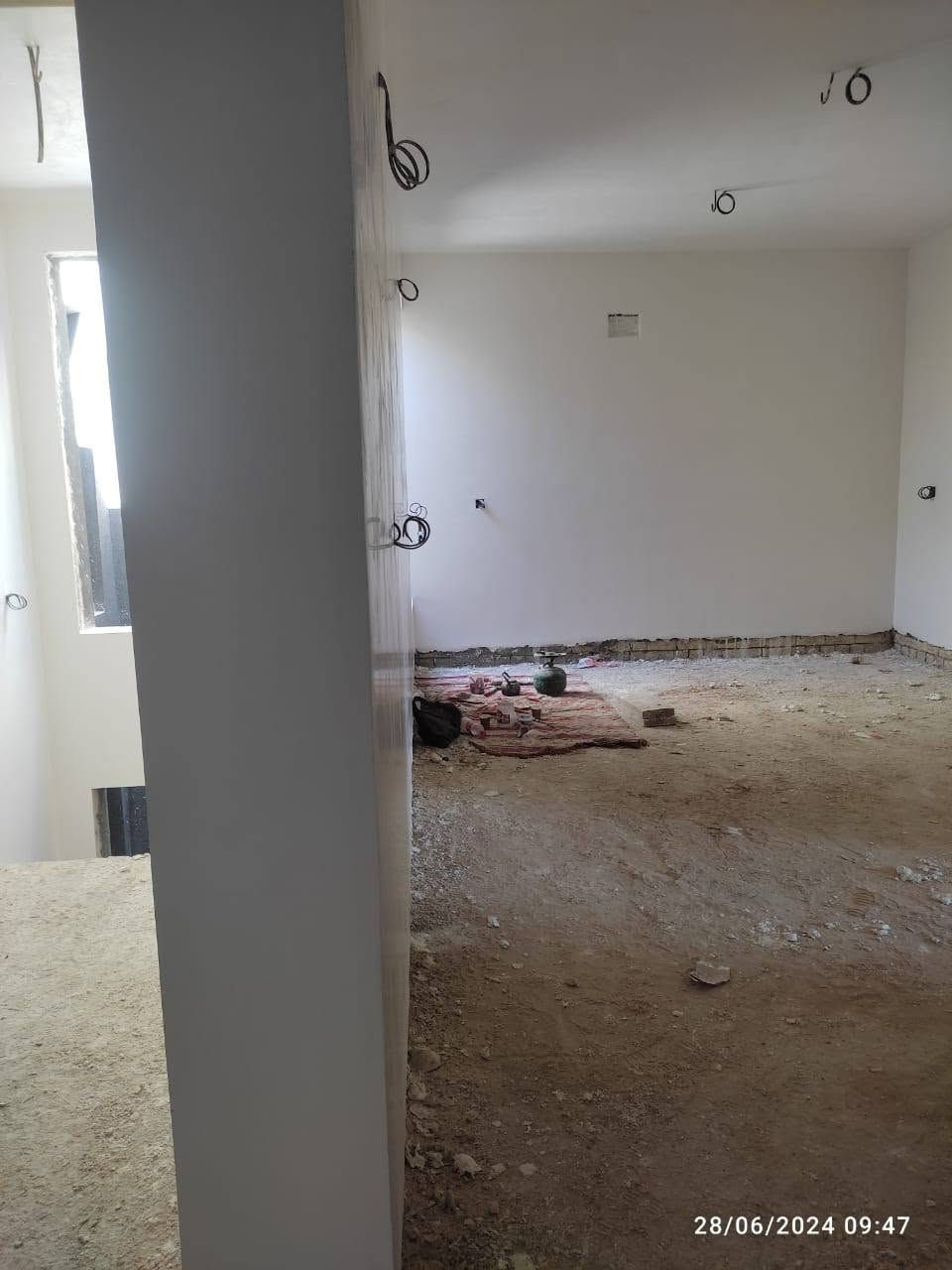 السلام عليكم
خلفه لباخ متفرغ شغل درجه اولى والتزام بلعمل 
لبخ جص . سمنت.  بورك . لبخ واجهات . 
لط داخل وخارج /طلس وفوم الواجهات 
***********
***********
