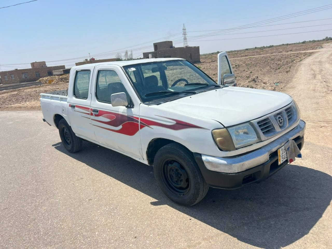 بيكم نيسان موديل 2000
يساره جاهزه من كلشي مكينه كير حدااديه 
تبريد شغال رقم نكلليزي توني شاده سياره مكانه 
ديوانيه 
هاذه رقمي ***********
