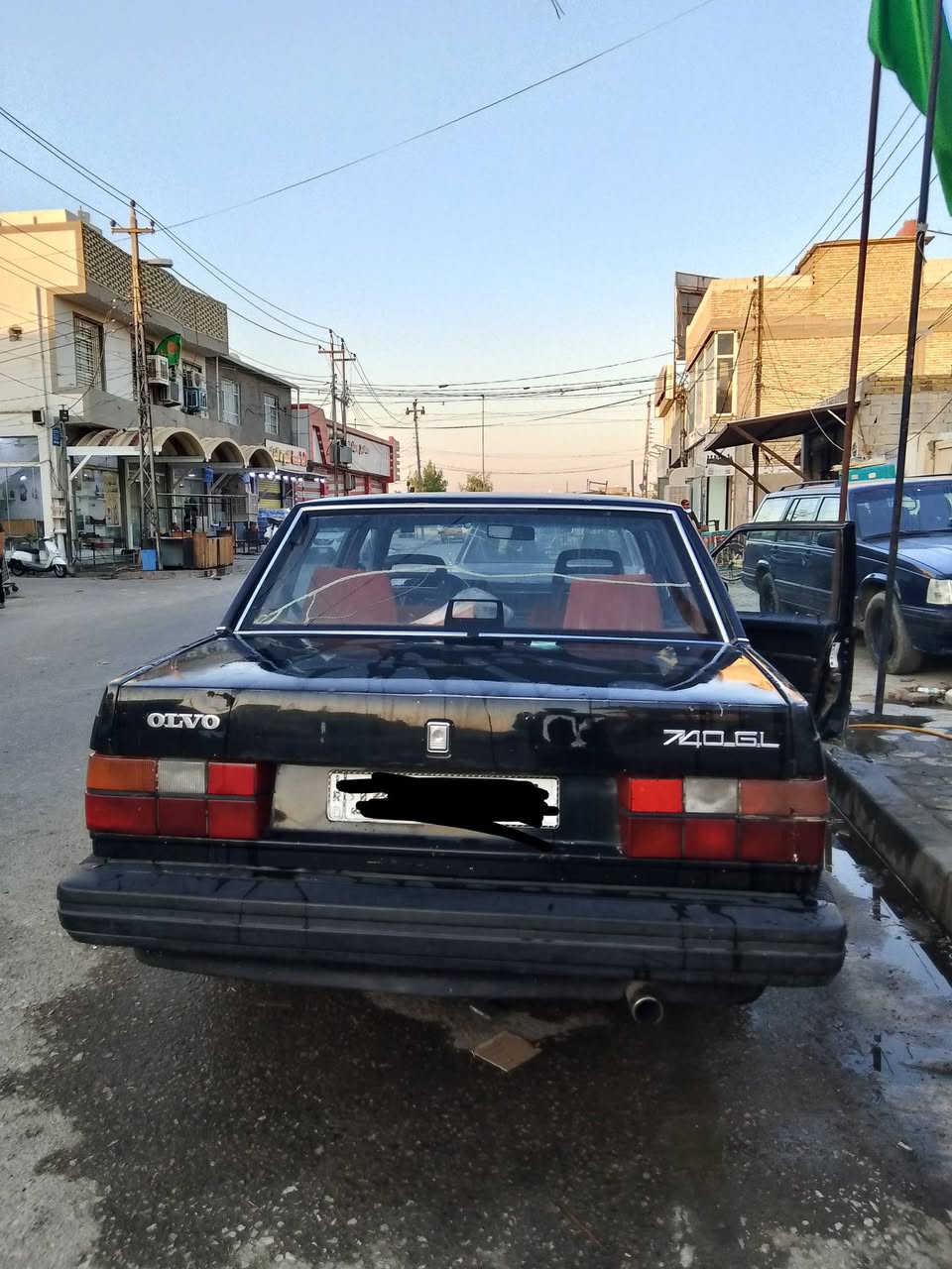 السلام عليكم فالفو 740 للبيع موديل 1988 محرك بخاخ كير أوتوماتيك غرفه حلوه ماعايزه كلشي كهربائياتها شغاله رقم انكليزي قادسيه سنويه لل2030  تخم تاير باتري جديد حداديه حلوه سياره جاهزه من كلشي السعر 30  للاتصال *********** واتساب ***********
