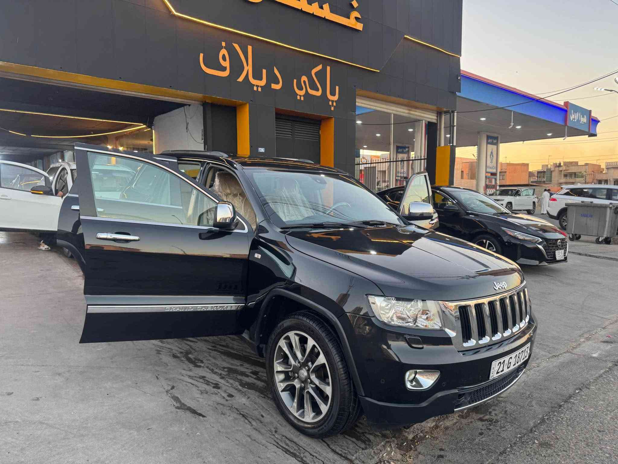 جيب 2013 
ماشية 140الف كم
مكفولة بدون صبغ بدون بارد
مواصفات 
فول ماعدا بانوراما
سعر 175بيه مجال بسيط
***********
***********واتساب أربيل, العراق
