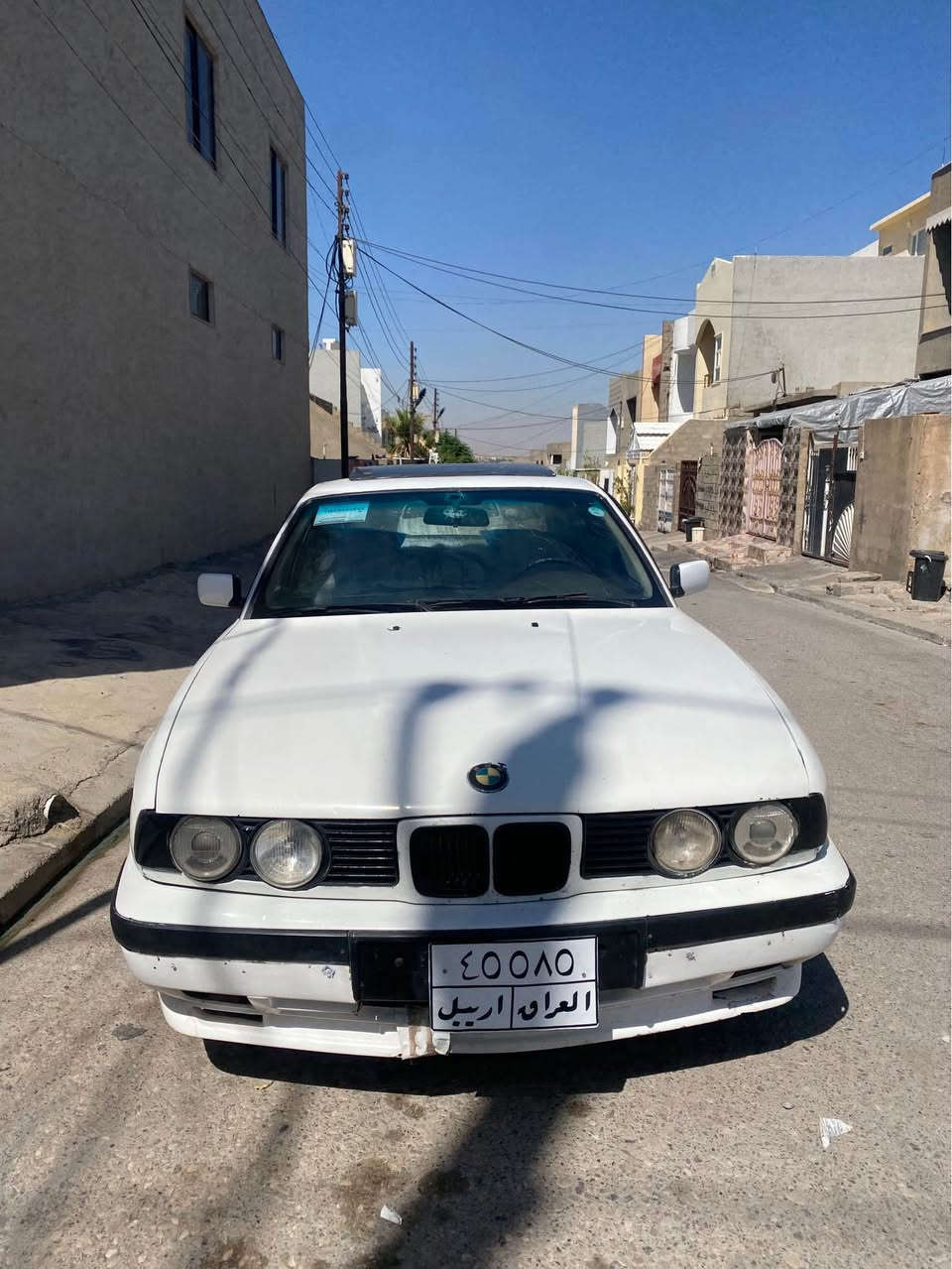 بيئم موديل1992 مة كينه 520 گيرعادي گيرومه كينه به شرته سياره ئه ولياته سنوي عسلي خوي له گه له جوار تاي نوي تازه بوبستراوه كوشن كاره بايه دوو جام كاره بايه ليداني هيج نيه براوي نيه مالي دووسته سياره سياره كه 
سعري 25 معامله گورينه وه ده كم 
رقم *********** فايبر واستاب أربيل, العراق
