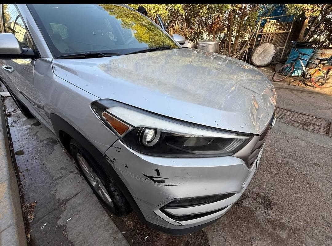 توكسان موديل 2018 
نص موصفات 
محرك جي دي اي  ٢٠٠٠
ماشية 94023 ميل
رقم بغداد/ الدولي
سكن بغداد حي الجهاد 
السعر 147
رقم الهاتف :***********

نص مكتوب في الصور:
- BidFax.info