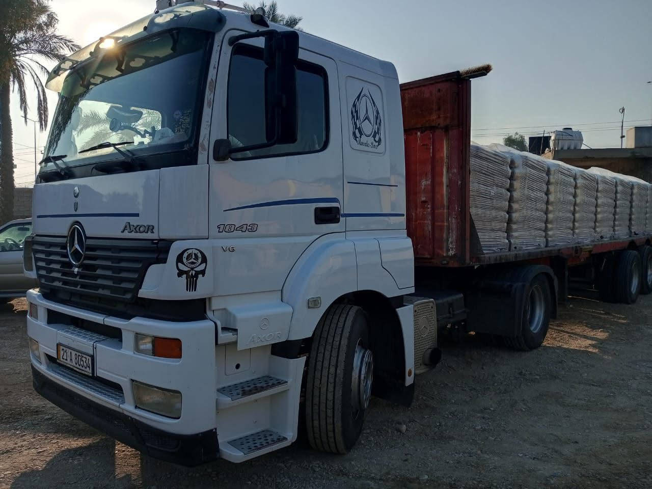 مارسدس اكسور موديل 2005 كير كهربائي بس هاڤ بدون ريتايدر مع عربانة 4 محاور مربوطة وراها سنوية هزة كلة جديد سيارة مكفولة بأسمي السيارة موجودة مكانها ديالى بعقوبة للاستفسار الاتصال 
***********
***********
