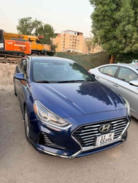 سوناتا ٢٠١٨ سبورت فول مواصفات  لون نيلي  حادثة مثل ما موضح بالصورة  ال...