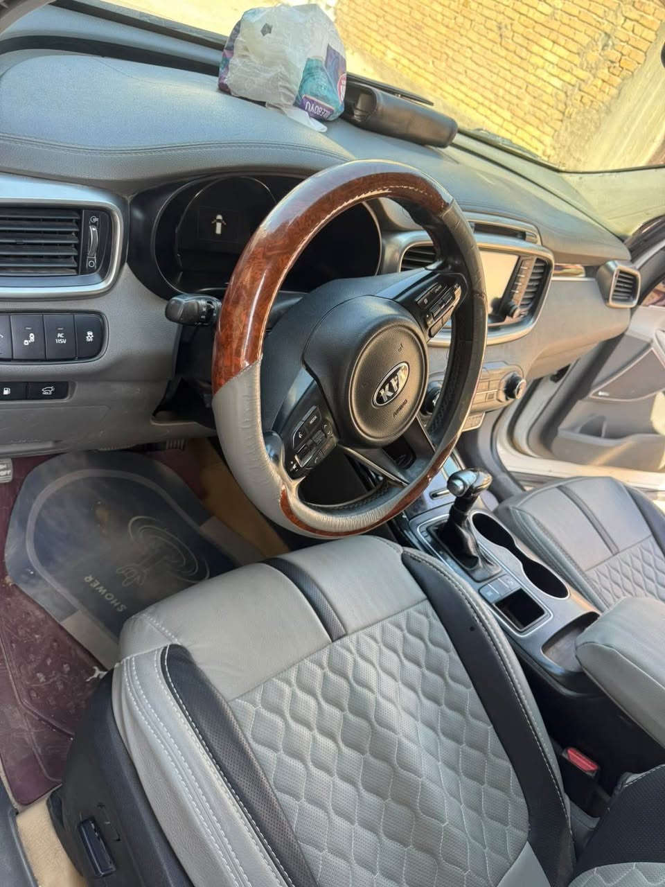 سورنتو امريكي موديل ٢٠١٦ فئة sx مواصفات فول بانوراما ٧ راكب كشنات جلد وكهرباء تبريد ٣ قطع وبعد بيها مواصفات حادثها قبق جنطه خفيف وصور الحادث والسونار مرفقه كير مكينه نظيفات تبريد منظومه جديده السياره بدون اي نقص جاهزه من كل النواحي ماشيه ١٤٧ رقم بغداد الجديد باسمي السعر ١٧٧ وبيها مجال عنوان بابل المسيب 
*********** 
# غير متواجد بالخاص المحاويل, بابل

نص مكتوب في الصور:
- BidHistory.org
- O HONOR 50 Lite
- 64MP Quad Camera
- برلين كار سونار برلين كار CAR معجون رصة بارد مفتوح خدوش صبغ رصعات + فتح تكحيل + رصعات تكحيل + رصعات + خدوش بارد + رصعات + خدوش زجاج غير مفحوص يوجد خدوش ورصعات وتكحيل اسم الفاحص : سجاد - *********** نخلي كامل المسؤولية و غير مسؤولين عن الكص وفحص الأماكن عديمة الرؤية والعيب الشرعي بعد انتهاء الفحص وتسليم التقرير للزبون والبائع يتحمل كافة المسؤولية بابل المحاويل قرب مجموعة النسيم للحديد مجاور غسل ابو علاء المسعودي *********** - ***********