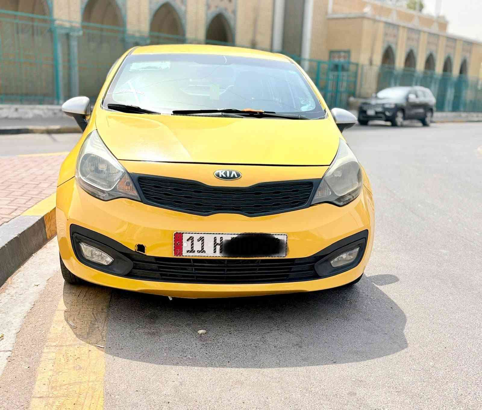 السلام عليكم …
للبيع كيا ريو ( أجرة ) خليجي موديل 2015 محرك دوش 1600 قطرتين 

       شاشة كاميرا زنون بلوجكترات كير محرك كفاله تبريد منضومة جديده سيارة مال جناي وجاهزة سنوية باسمي رقم إنكليزي  السعر ( ٨٥ $) بي مجال بسيط للاستفسار

الاتصال بالرقم ( *********** ) واتساب المكان ( بغداد - الاعظمية )
