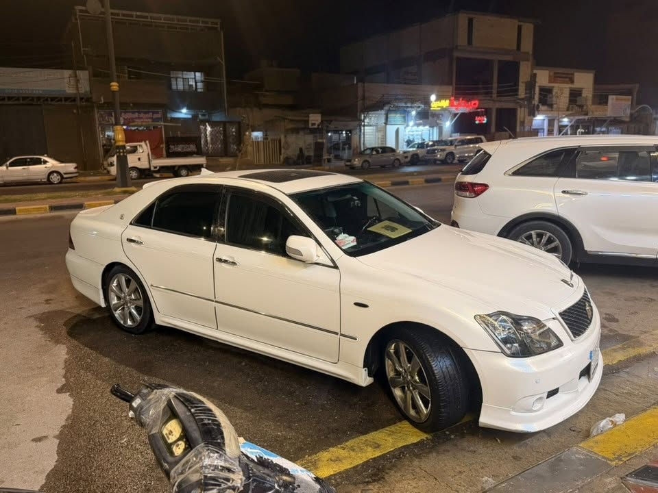 سلام عليكم
شاهينه ٢٠٠٧ 

فول واحد ع واحد ٤دكم 

مكان نجف 

***********

