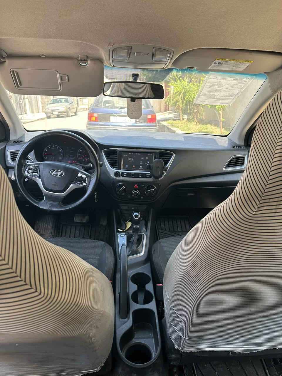 السلام عليكم
اكسنت 🚕

وارد امريكي 🇺🇲 

موديل 2019✋

رقم نينوى 🙋 

كاربون بانزين ⛽ 

هيئه وغرامة صفر 🚦 

شرط التحويل 🚦 

محرك وكير شرط 👋 

محرك GDi وكير AT

طخم تاير طخم امامي خلفي جديد 👋 

📢ظررها جملغ الخلفي اليمين￼￼￼￼￼ وقبق صندوق 

وبيها تلقيطات مال تكسي وكدام العين 👀 

🛑#السعر 117💸 وبيها مجال 

***********📱اسيا📞
