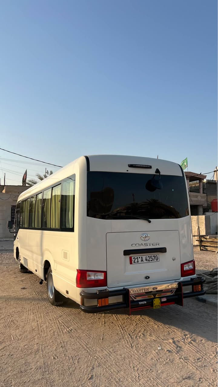 السلام عليكم 
كوستر 2021 دخول جديد كلابي ستاركس عليها دوشمه كامله سياره جديده حيل مامشتغل هواي بدون خط كفاله عامه ماعده صبغ بلصفحه الطويله شي قليل صبغ الكويت مو هنا بلعراق السعر 525 وبيها مجال للشراي للاستفسار اتصل وبخدمتك *********** الزبير, البصرة
