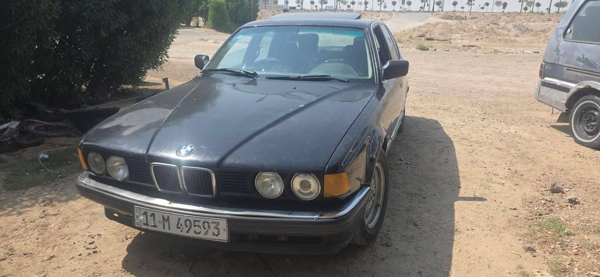 بي ام ٧٣٥ مراوس او بيع السعر ٣٥ كير بيه خربطه من تحمه يرجع طبيعي المكان الانبار الكرمه ***********
