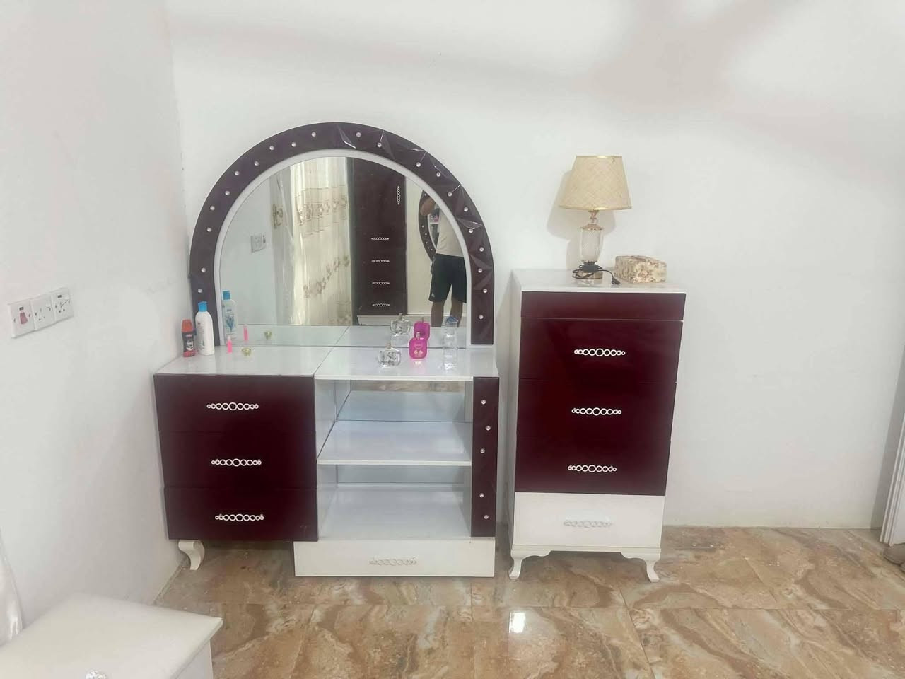 غرفه نوم للبيع  ديالى بعقوبه الساده استفسار اتصل
***********
