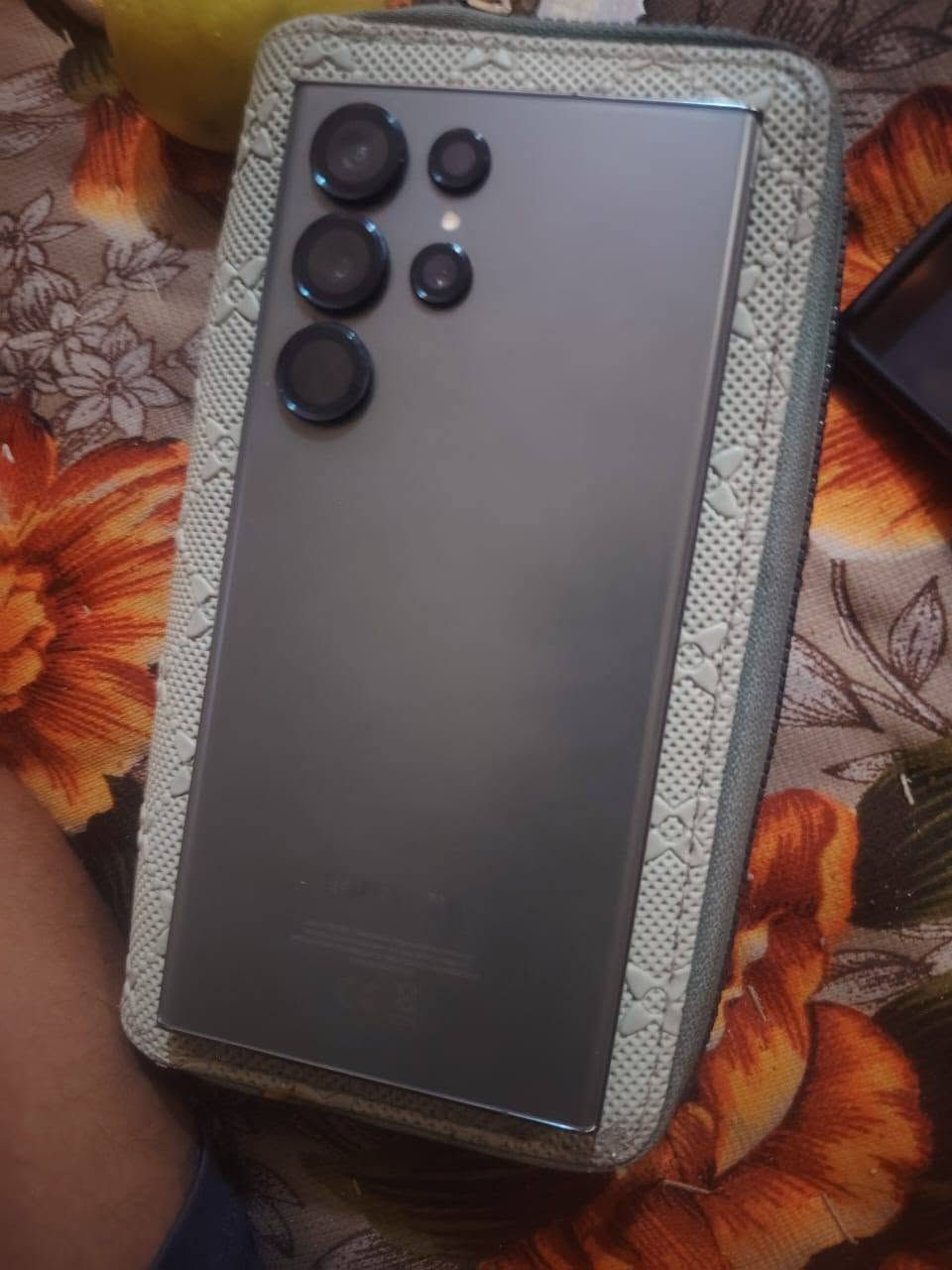 جالاكسي S23 الترا • نظيف • على الشرط