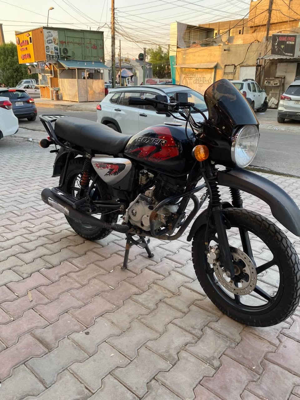 السلام عليكم
بوكسر للبيع مكينة خير من الله دراجة تخبل مناقصه اي شي السعر ٨٥٠وبيها مجال للأستفسار ***********
